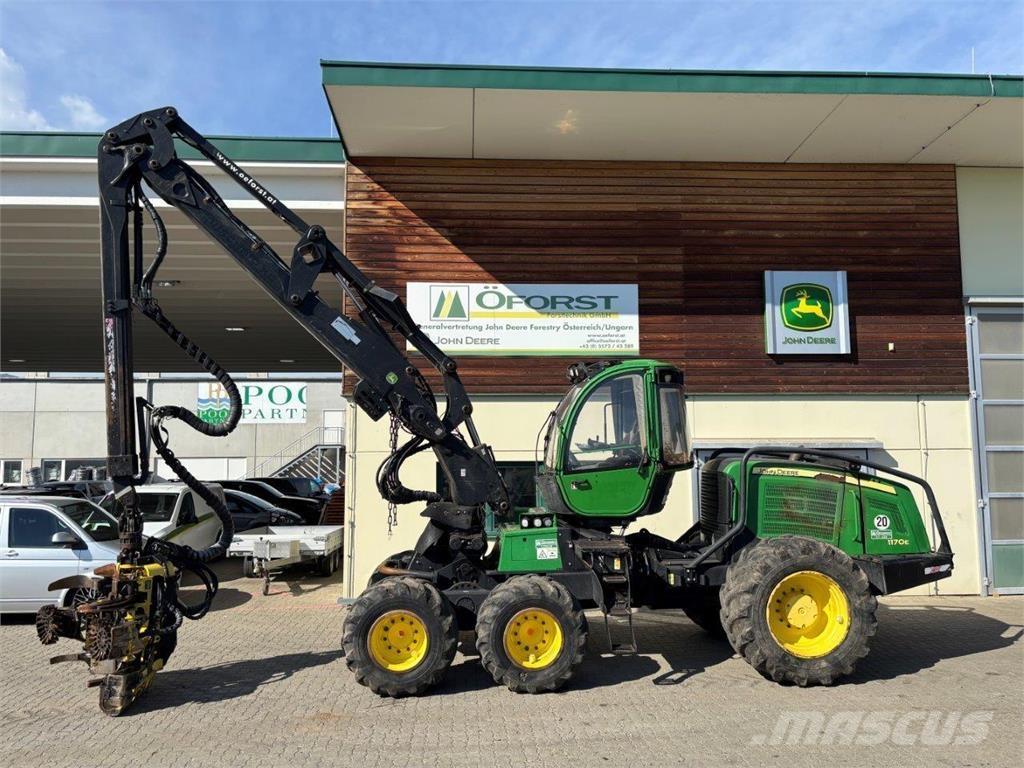 John Deere 1170 E Harvesters