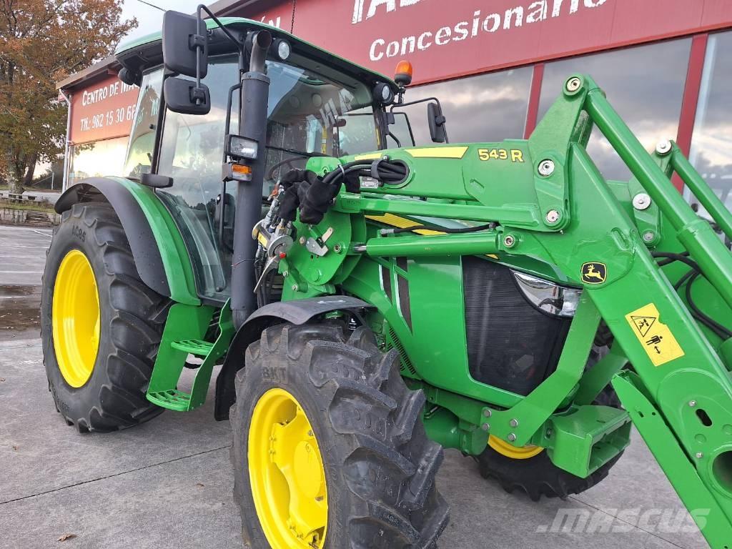 John Deere 5100M Tractoren