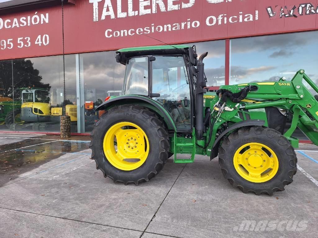 John Deere 5100M Tractoren