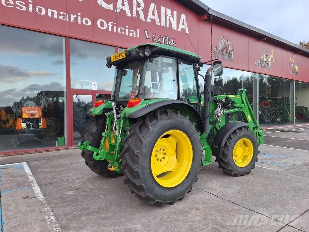 John Deere 5100M Tractoren