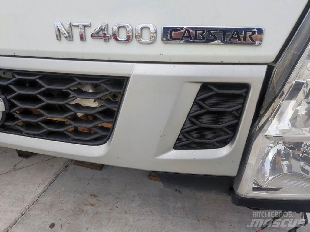 Nissan NT400 Cabine en interieur