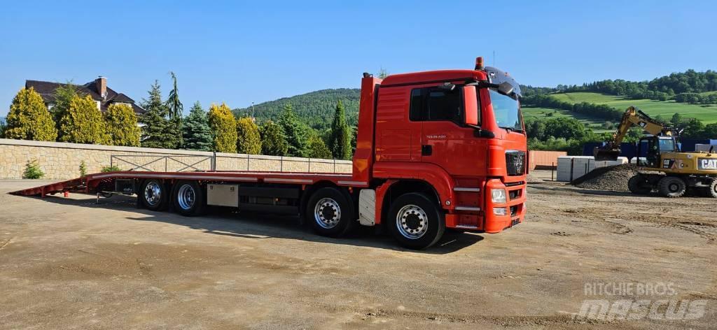 MAN TGS 35.400 Vrachtwagen met vlakke laadvloer en lier