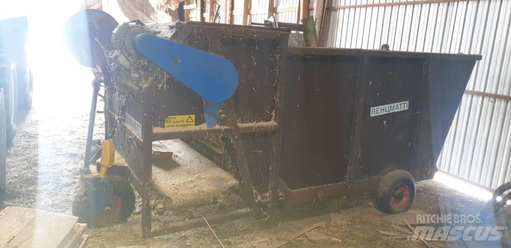  rehu matti rm 2500 Uitkuilmachines