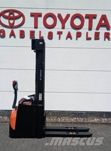 Toyota SPE160L Zelfrijdende stapelaars