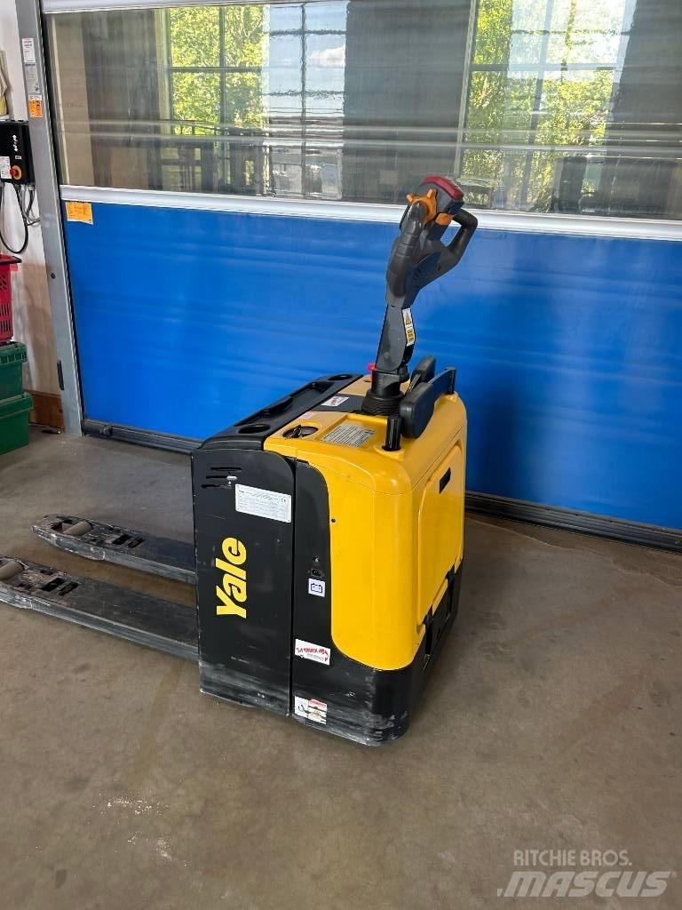 Yale MP20XUX Meerij pallettruck met platform