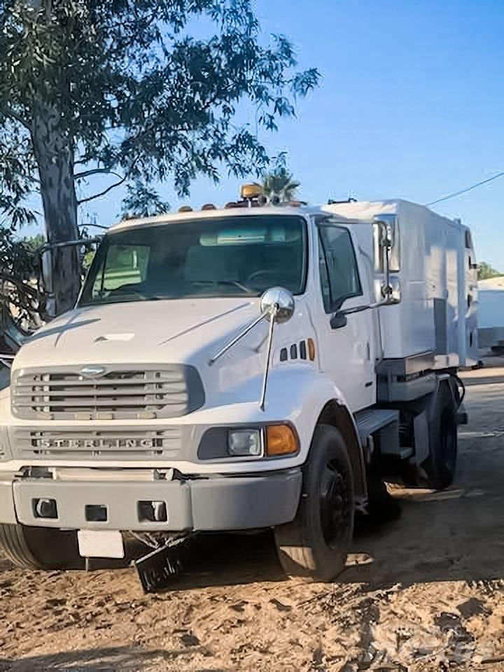 Sterling Acterra Veegwagens
