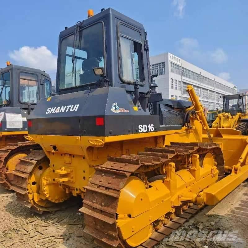 Shantui SD 16 Rupsdozers