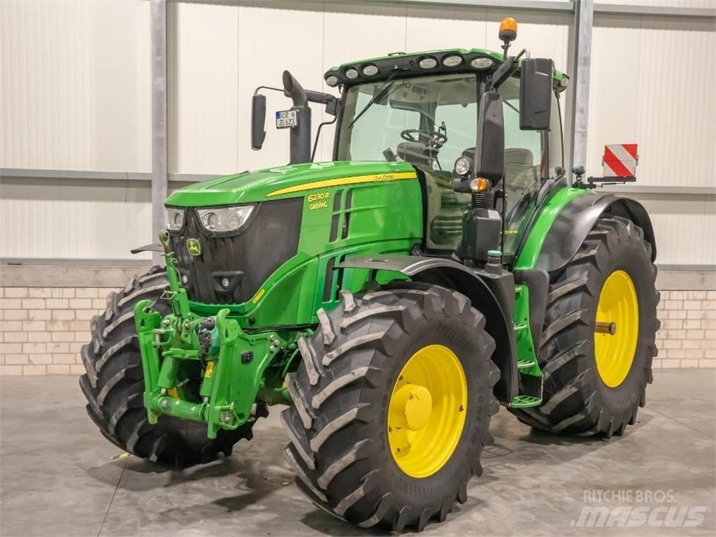 John Deere 6230R Tractoren