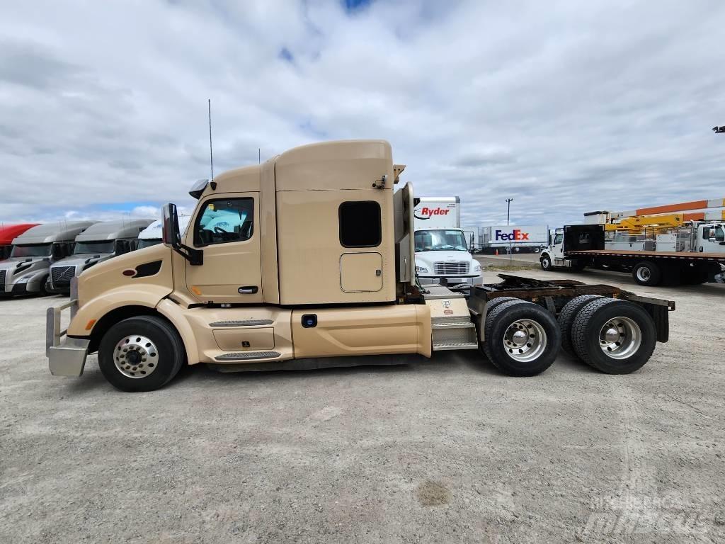 Peterbilt 579 Trekkers
