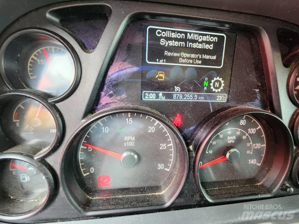 Peterbilt 579 Trekkers