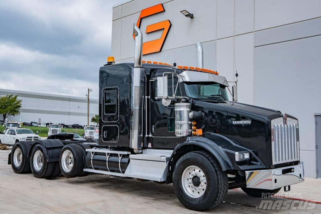 Kenworth T800 Trekkers