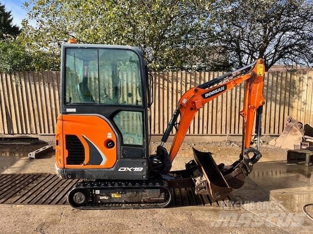 Doosan DX 19 Minigraafmachines < 7t