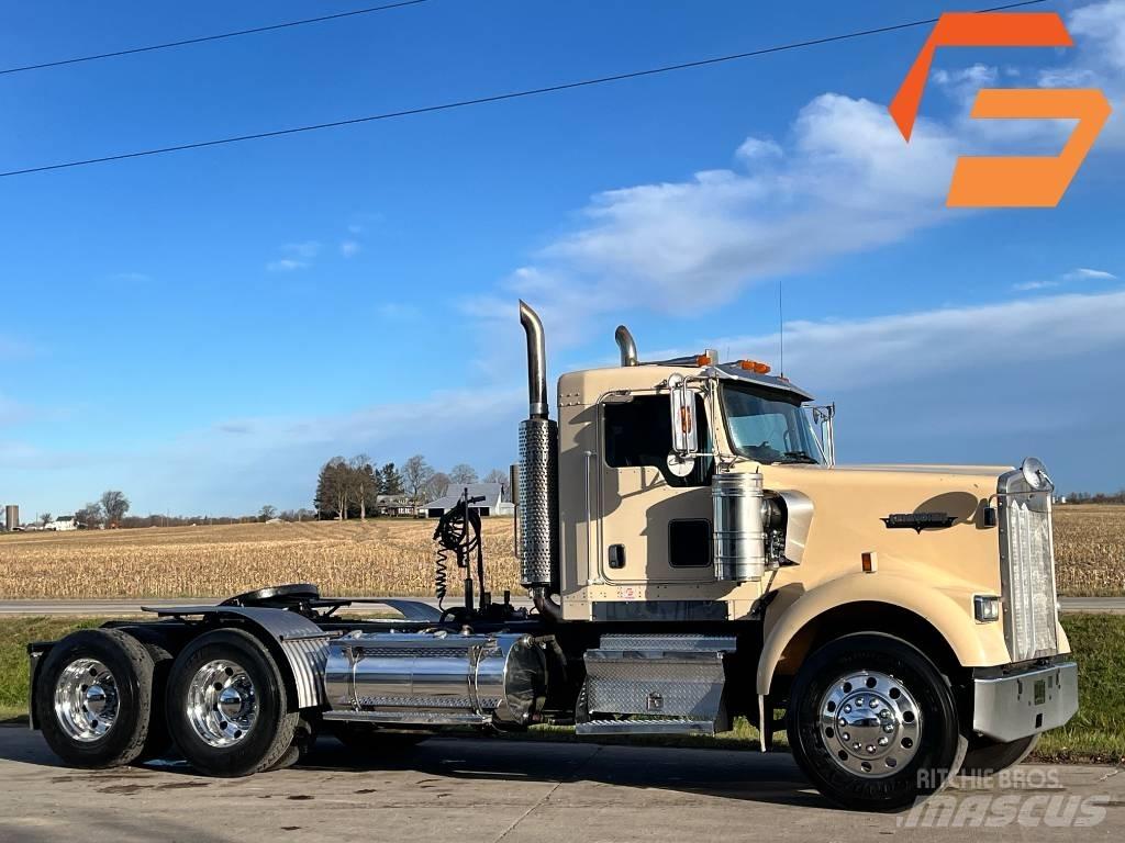 Kenworth W 900 Trekkers