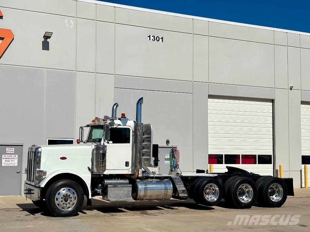 Peterbilt 388 Trekkers