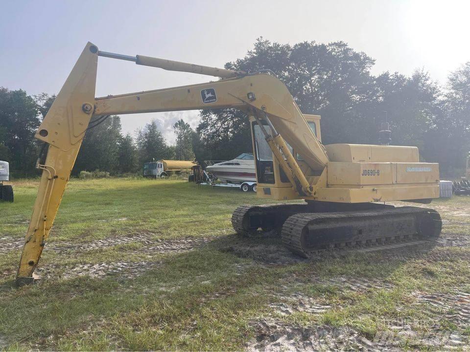 John Deere 690 B Rupsgraafmachines