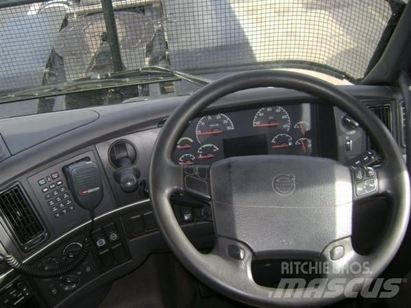 Volvo FH12 Chassis met cabine