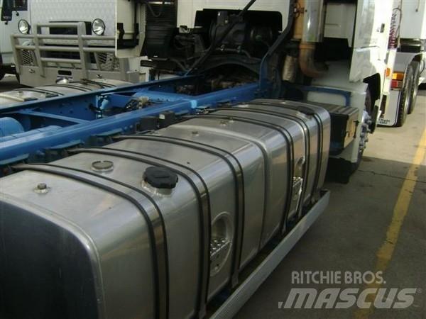 Volvo FH12 Chassis met cabine