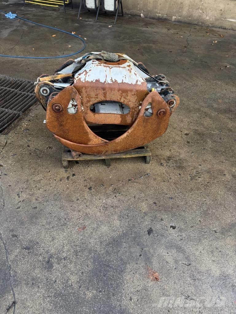 Komatsu G36 Grijpers