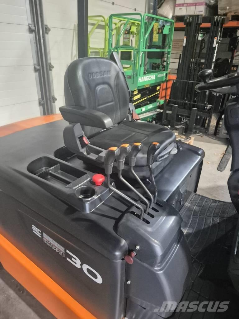 Doosan B 30 X-5 Elektrische heftrucks