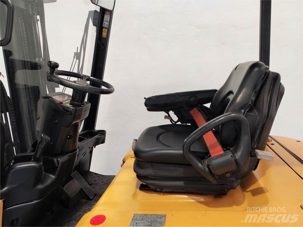 CAT EP25K PAC Elektrische heftrucks