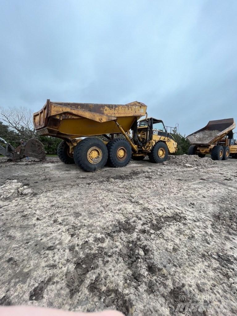 CAT 730 Knik dumptrucks