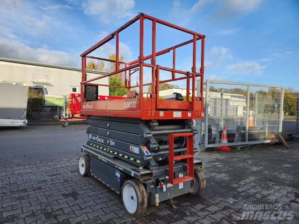 SkyJack SJ 4732 Schaarhoogwerkers