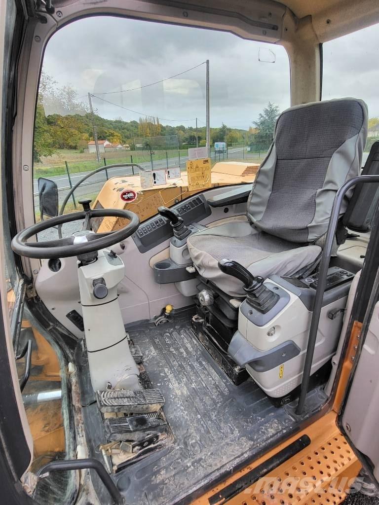 CASE WX 125 Wielgraafmachines