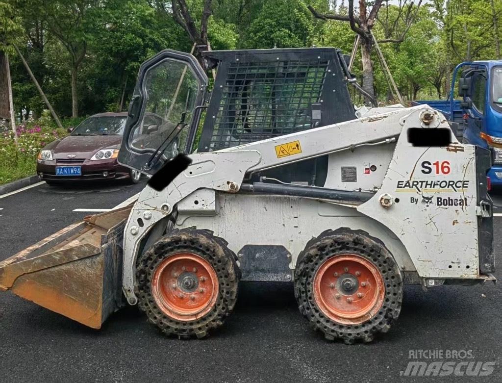 Bobcat S 16 Schrankladers