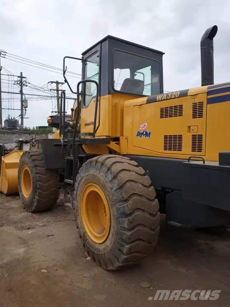 Komatsu WA 320-3 Wielladers