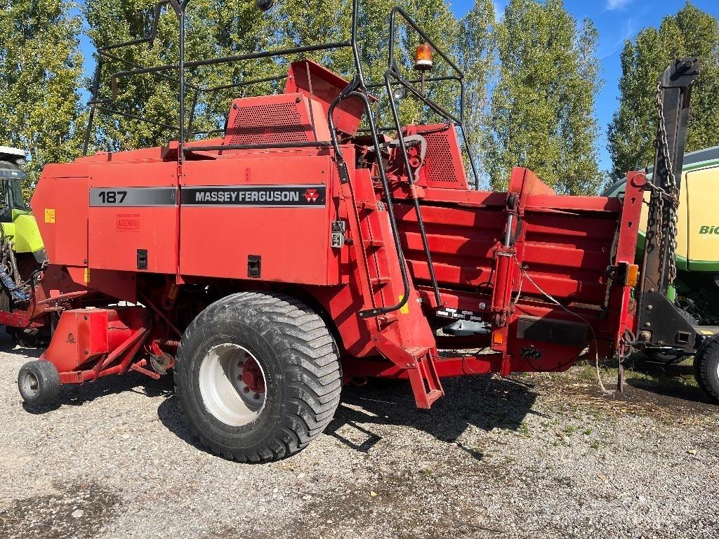 Massey Ferguson 187 Vierkante balenpers
