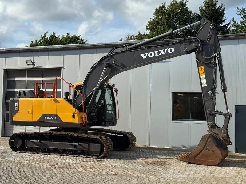Volvo EC 220 EL Rupsgraafmachines