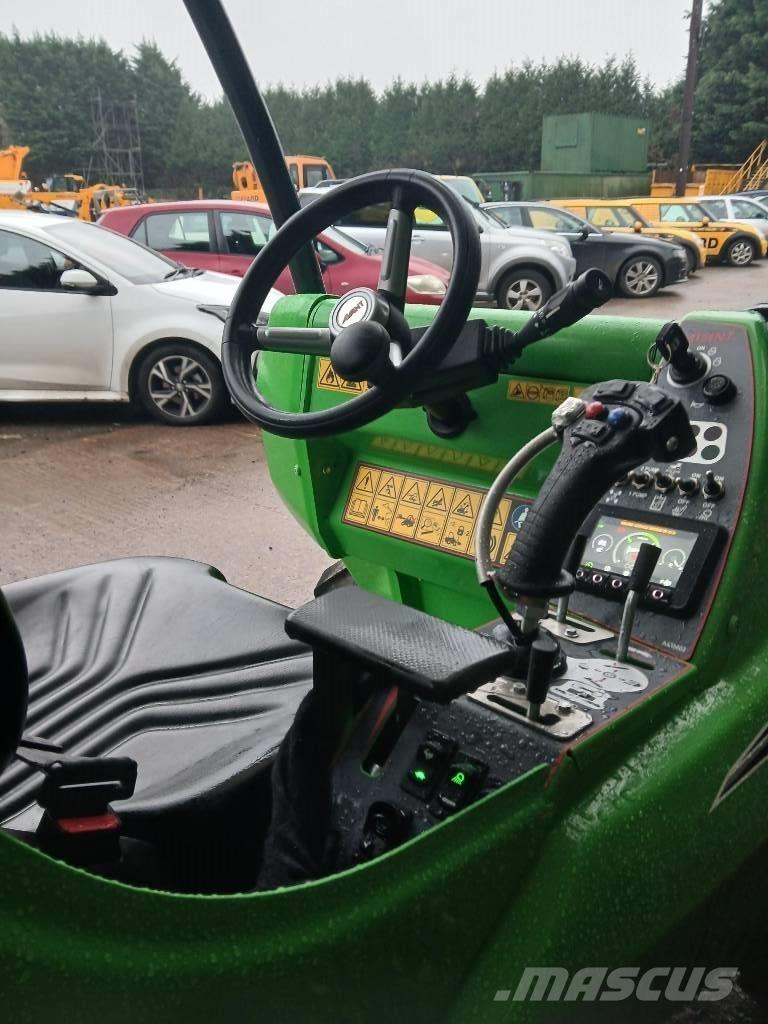 Avant 760 I Knik- en schrankladers