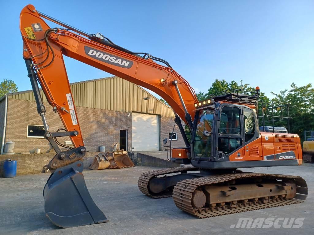 Doosan DX 225 LC-5 Rupsgraafmachines