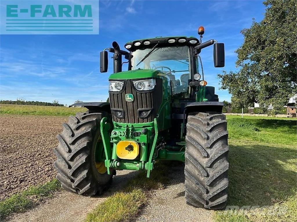 John Deere 6215r Tractoren
