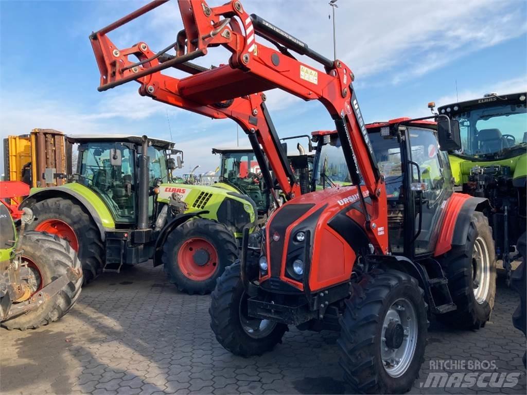 Ursus C-380 Tractoren