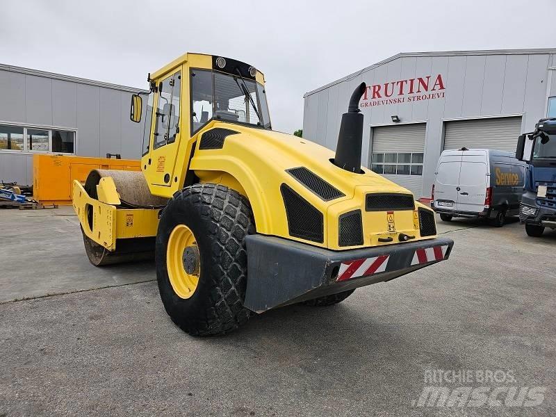 Bomag BW 213 D H-4 Trilrolwalsen