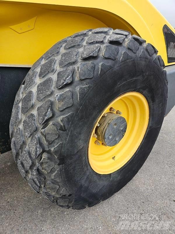 Bomag BW 213 D H-4 Trilrolwalsen