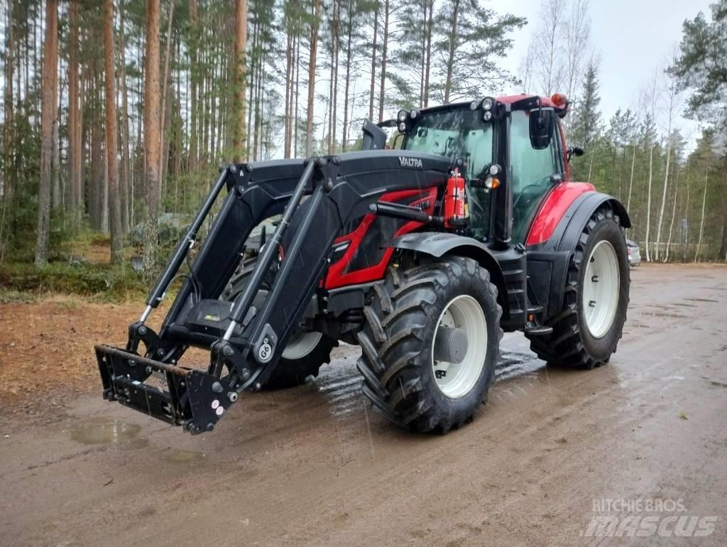 Valtra T234 Active Tractoren