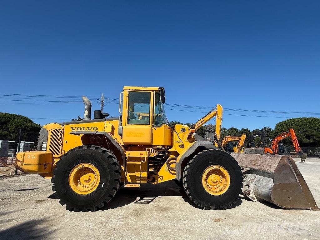 Volvo L 120 E Wielladers