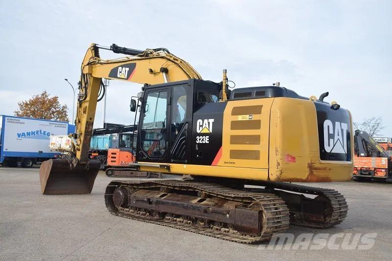 CAT 323E-stock id2 Rupsgraafmachines