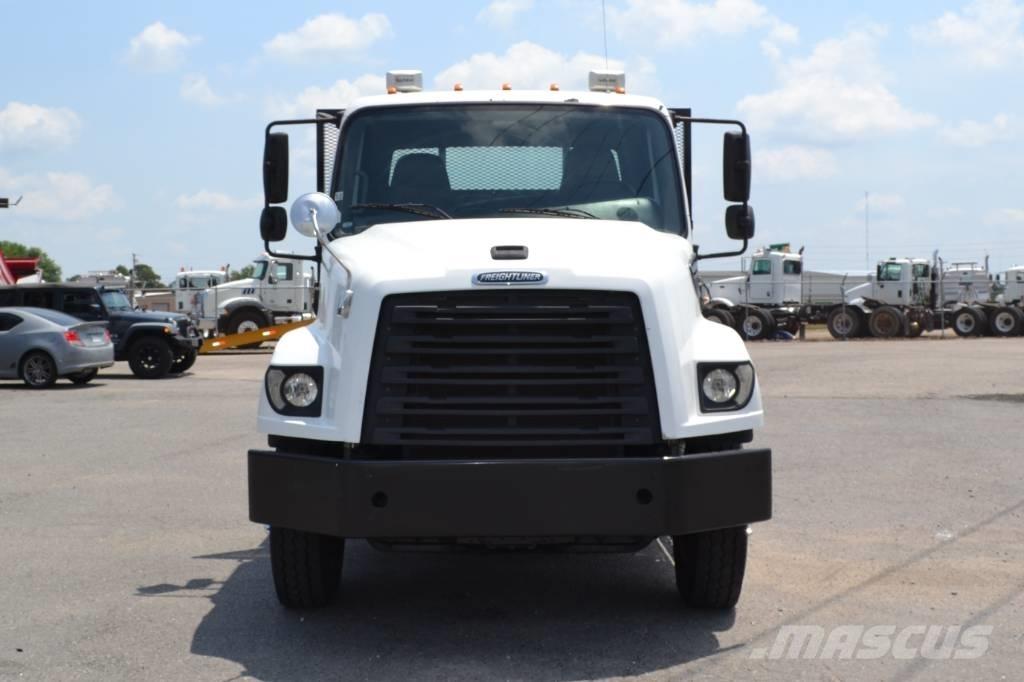 Freightliner 114SD Platte bakwagens