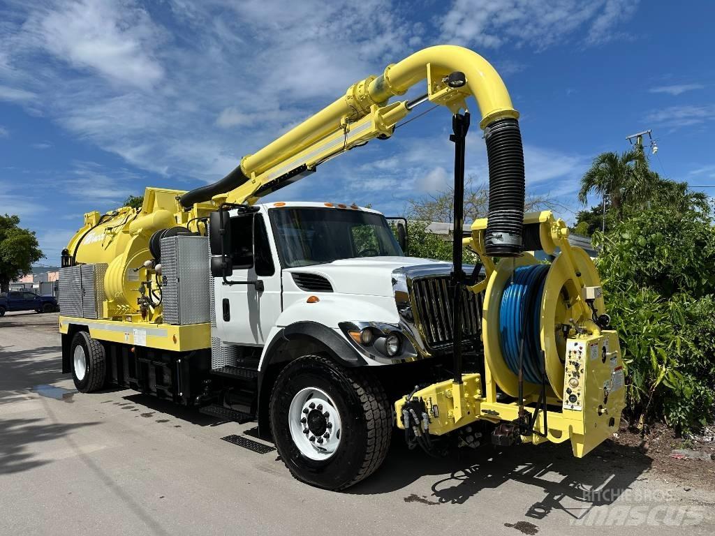 International 7400 Kolkenzuigers