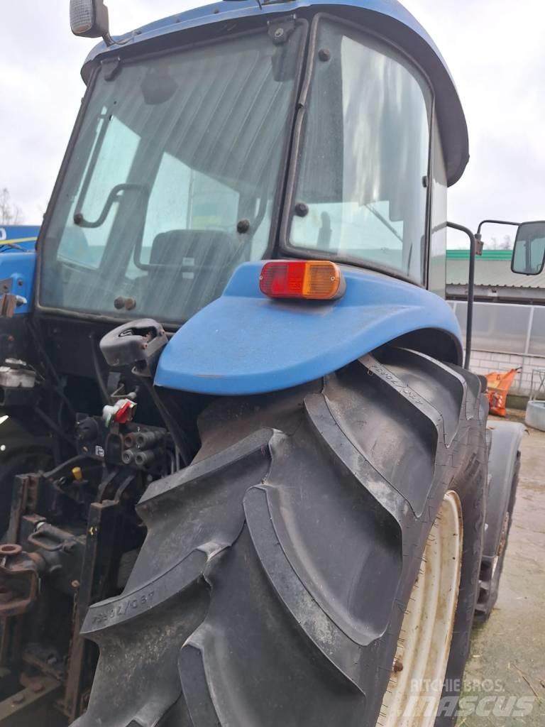 New Holland TD 95 D Tractoren