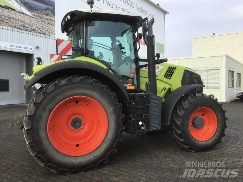 CLAAS AXION 810 Tractoren