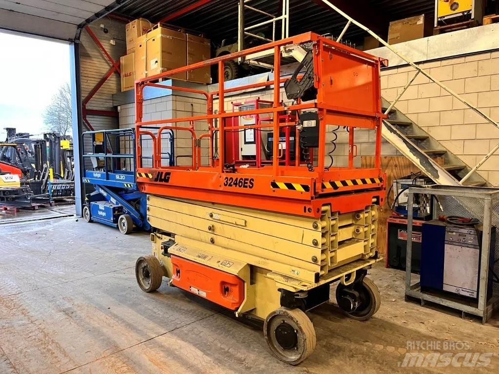 JLG 3246ES Schaarhoogwerkers