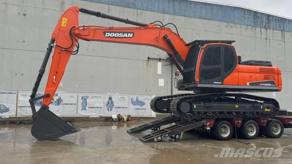 Doosan DX 225 LCA Rupsgraafmachines