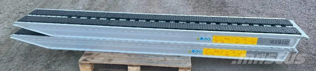 CLM 148.30.SB.G.GO Oprijbrug