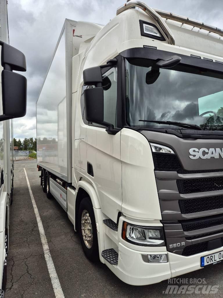 Scania 560R Bakwagens met gesloten opbouw