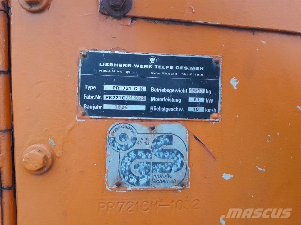 Liebherr PR 721 C Rupsdozers