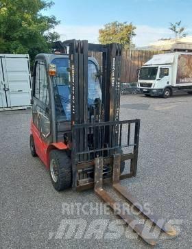 Manitou MI 25 Diesel heftrucks